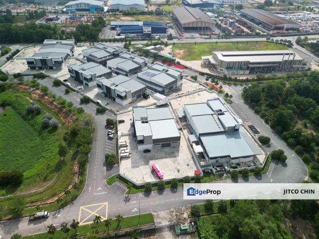 Warehouse for rent in Sendayan Village, Negeri Sembilan