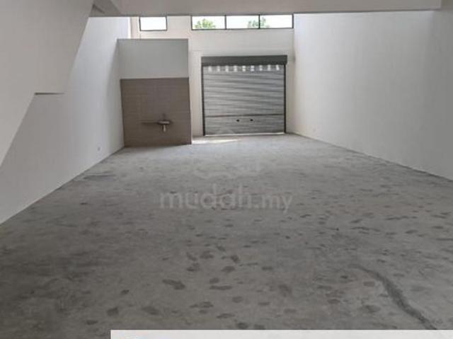 Warehouse for rent in Sendayan Village, Negeri Sembilan