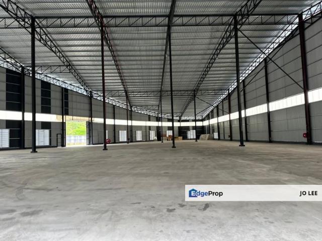 Warehouse for rent in Sendayan Village, Negeri Sembilan