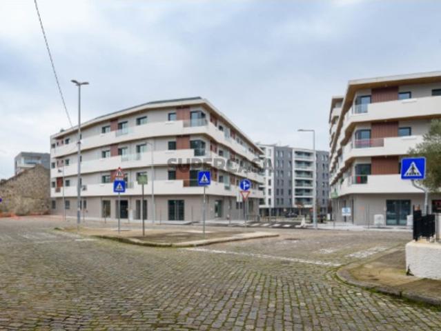Armazém venda em Porto
