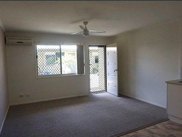 Apartment for rent in Southside, Queensland