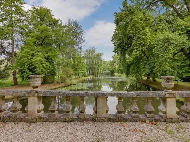 Château vente à Senlis
