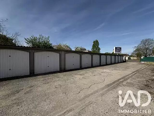 Garage vente à Sens, Yonne