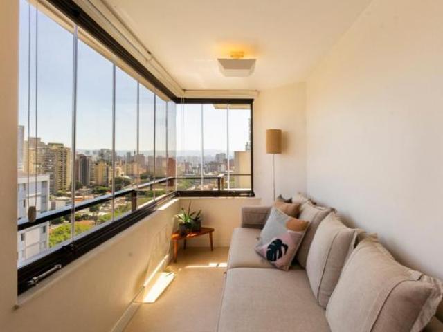 Apartamento venda em Região Imediata de São Paulo, Região Metropolitana de São Paulo