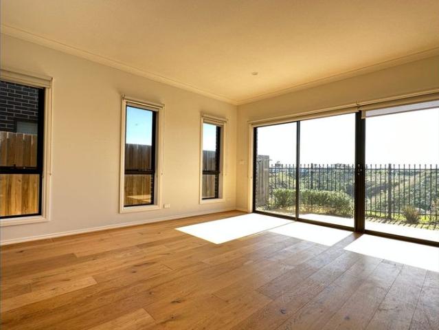 Townhouse for rent in Camerons Creek, Victoria