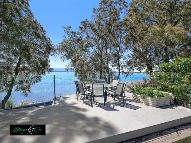 House for sale in Oak Flats Dc, New South Wales