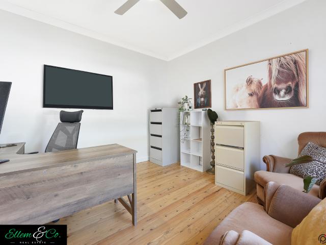 House for sale in Oak Flats Dc, New South Wales