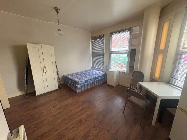 Studio for rent in Hendon, Greater London