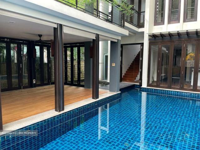 Detached House for sale