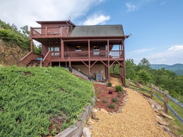 House for sale in Murphy