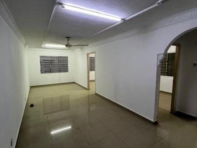 Apartment for sale in Country Heights Damansara, Kuala Lumpur