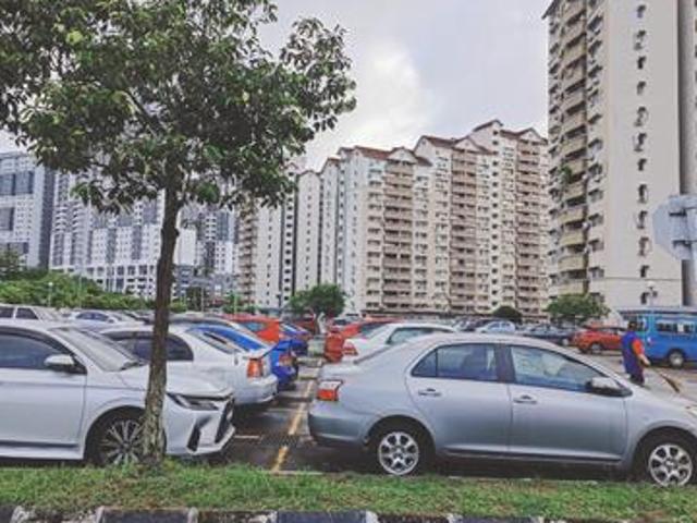 Condominium for sale in Country Heights Damansara, Kuala Lumpur