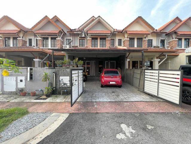 Terraced House for sale in Tanjong Sepat, Selangor