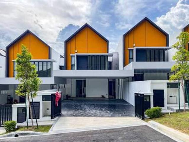 Terraced House for sale in Tanjong Sepat, Selangor