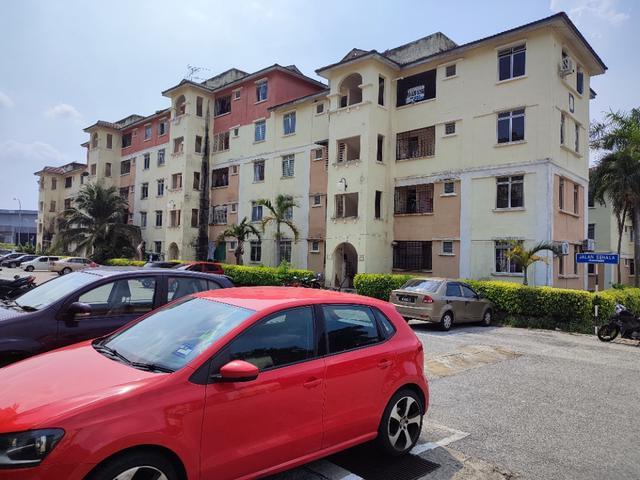 Apartment for sale in Tanjong Sepat, Selangor