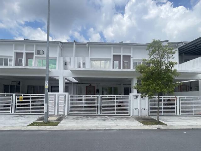 Terraced House for sale in Sepang, Tanjong Sepat