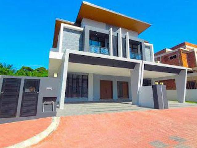 Terraced House for sale in Tanjong Sepat, Selangor