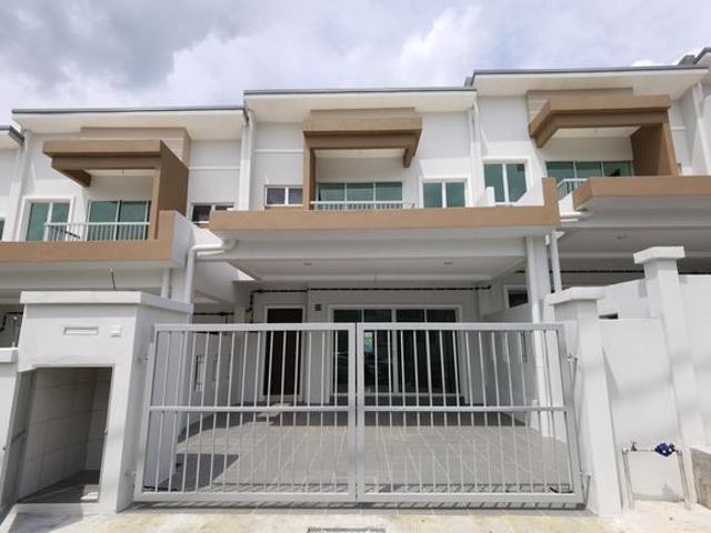 Terraced House for sale in Tanjong Sepat, Selangor