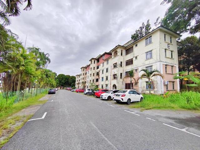 Apartment for sale in Tanjong Sepat, Selangor