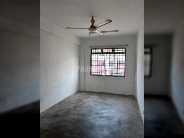 Apartment for rent in Tanjong Sepat, Selangor