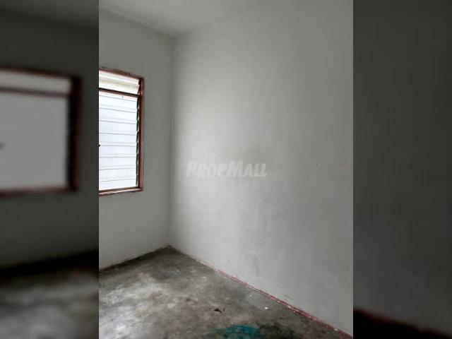 Apartment for rent in Tanjong Sepat, Selangor