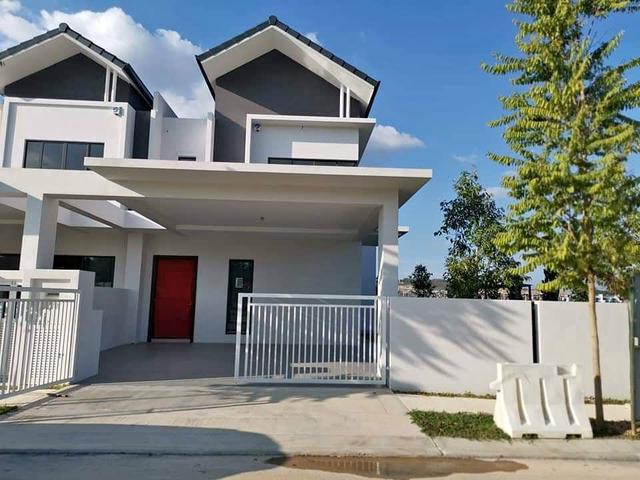 Terraced House for sale in Tanjong Sepat, Selangor