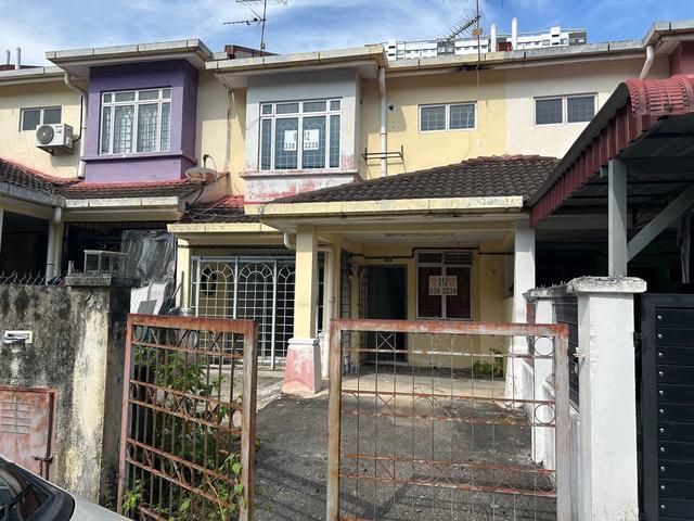 Terraced House for sale in Tanjong Sepat, Selangor