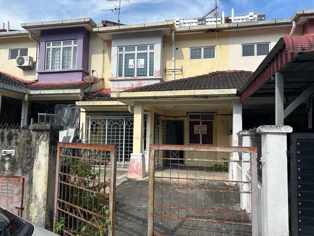Terraced House for sale in Tanjong Sepat, Selangor