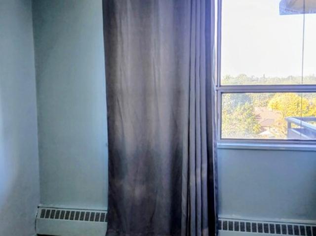 Room for rent in Etobicoke, Toronto