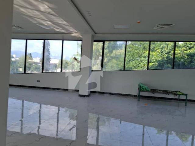 Building for rent in اسلام آباد, زون 1