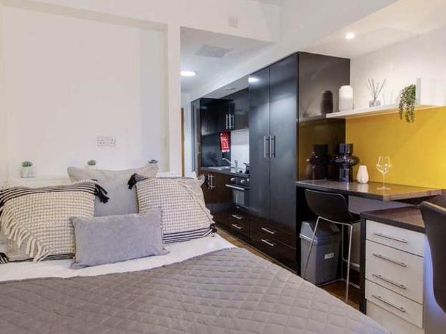 Studio for rent in Haddon, East Midlands