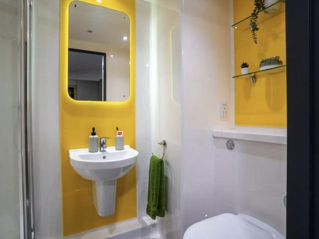 Apartment for rent in Woodhouse, West Yorkshire