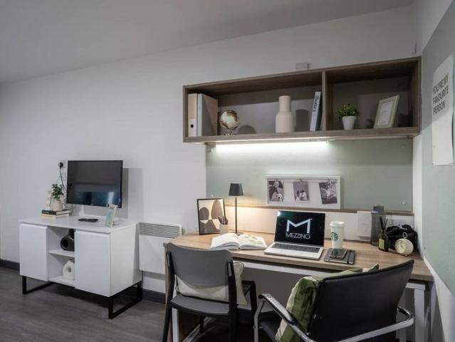 Studio for rent in Woodhouse, West Yorkshire