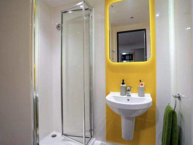 Apartment for rent in Woodhouse, West Yorkshire