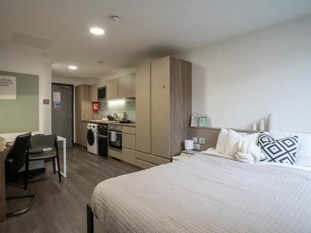 Apartment for rent in Woodhouse, West Yorkshire