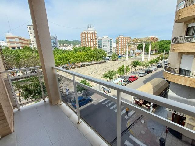 Apartamento en alquiler en Oliva