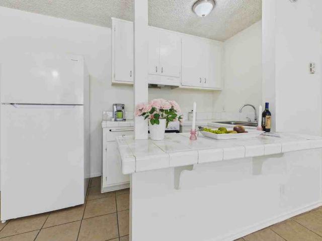 Apartment for rent in Canoga Park, California