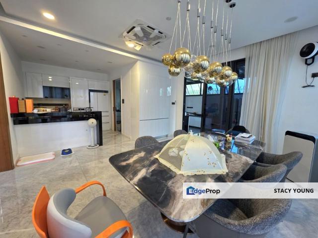 House for sale in Country Heights Damansara, Kuala Lumpur