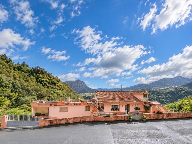Casa venda em Faial, Santana