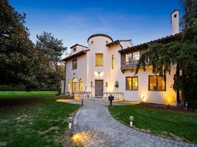 House for sale in Glen Rock, New Jersey