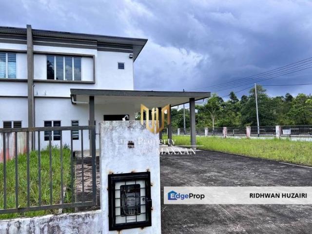 House for sale in Kuching