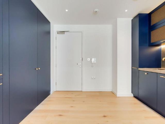 Apartment for rent in Goodluck Hope, Blackwall