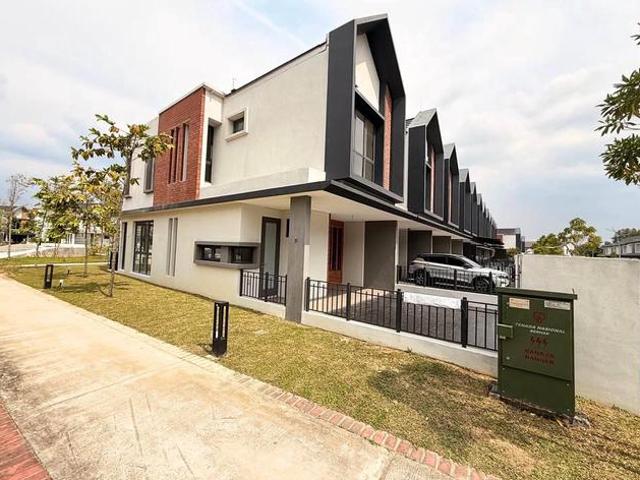 Terraced House for sale in Seri Kembangan, Majlis Bandaraya Subang Jaya