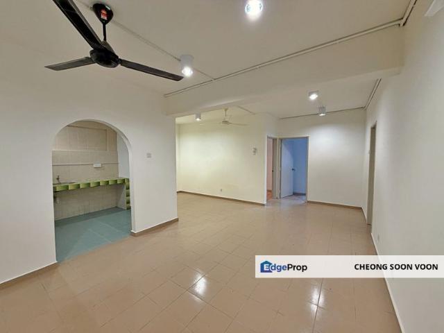 Flat for sale in Petaling, Subang Jaya