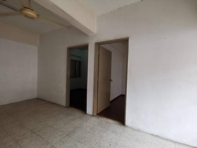 Flat for sale in Petaling, Subang Jaya