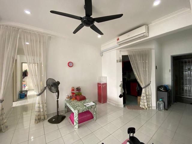 Apartment for sale in Seri Kembangan, Majlis Bandaraya Subang Jaya