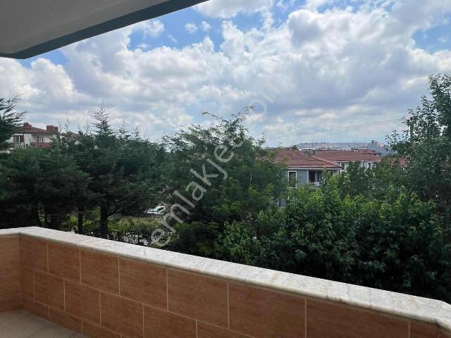 İstiklal Mahallesi, Serdivan içerisinde kiralık mülk