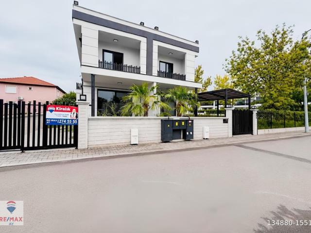 Sakarya, Adapazarı içerisinde satılık Villa