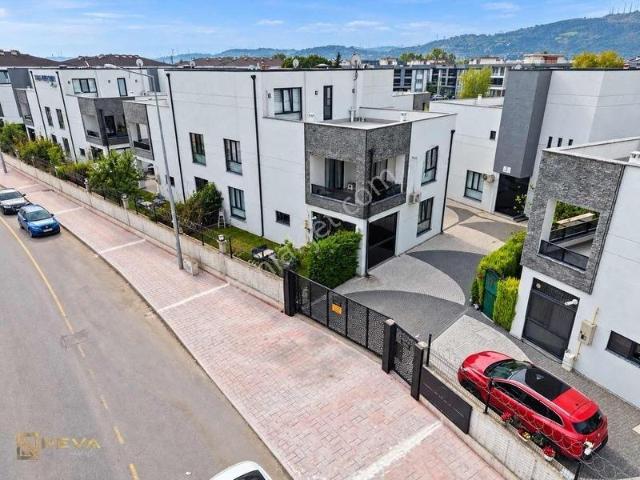 Köprübaşı Mahallesi, Serdivan içerisinde kiralık Villa