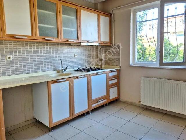 İstiklal Mahallesi, Serdivan içerisinde kiralık mülk